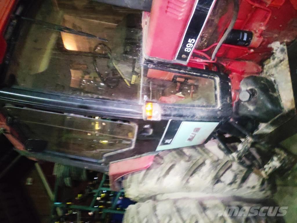 Case IH 895 AXL Traktoren