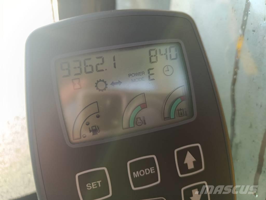 JCB JS 260 NLC T4 Raupenbagger