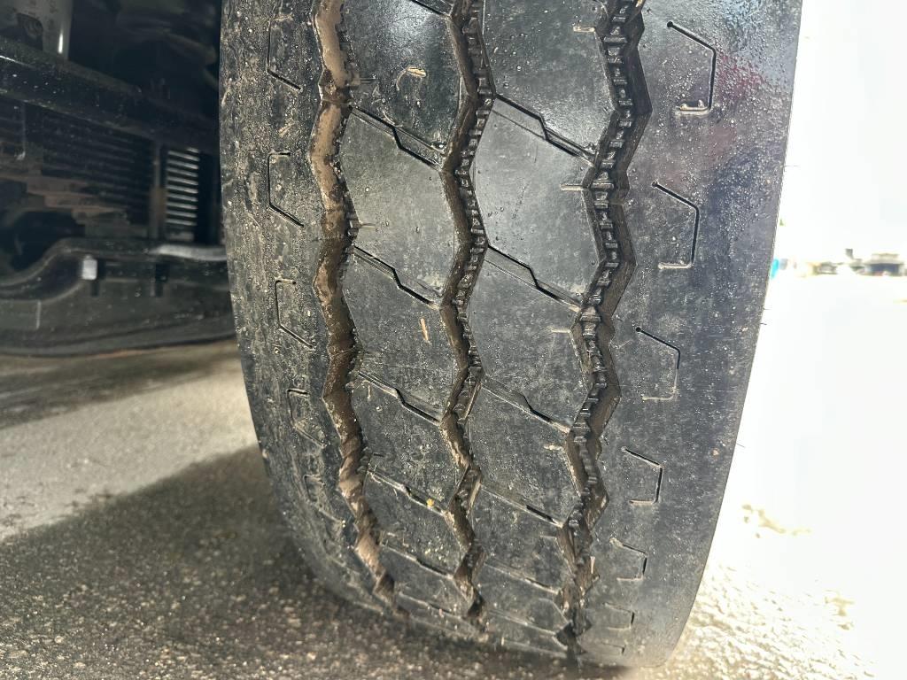 Mack MRU 613 Müllwagen