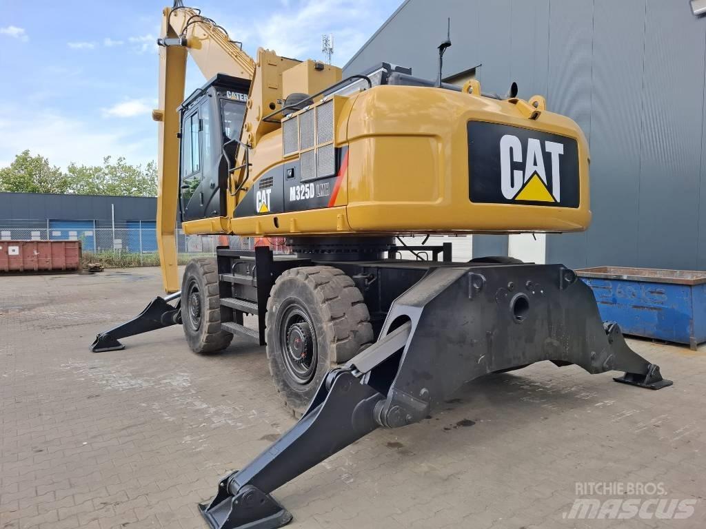 CAT M 325 D L MH Materialumschlag