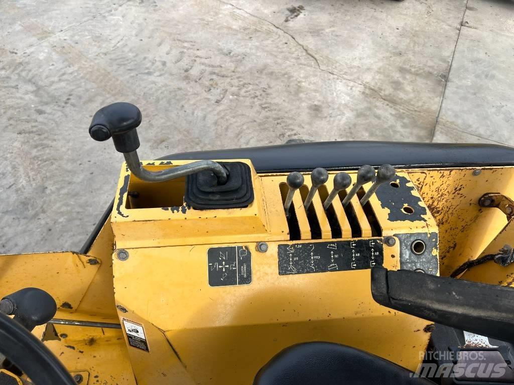 John Deere 210 LE Hoflader