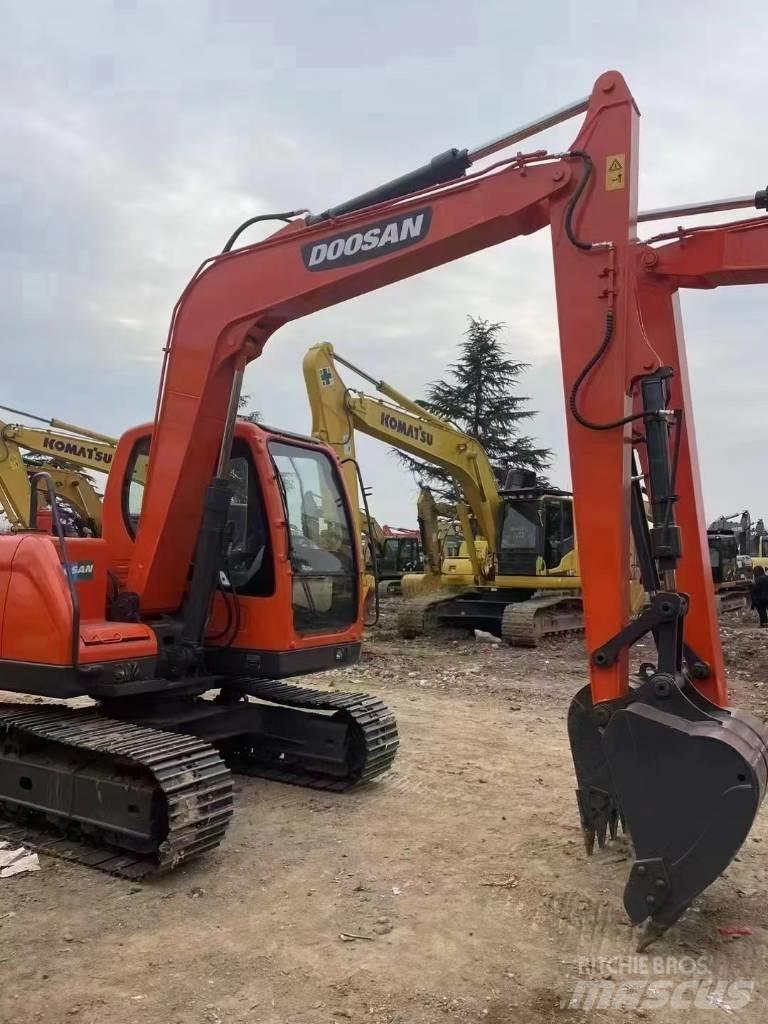Doosan DX 80 Midibagger  7t - 12t