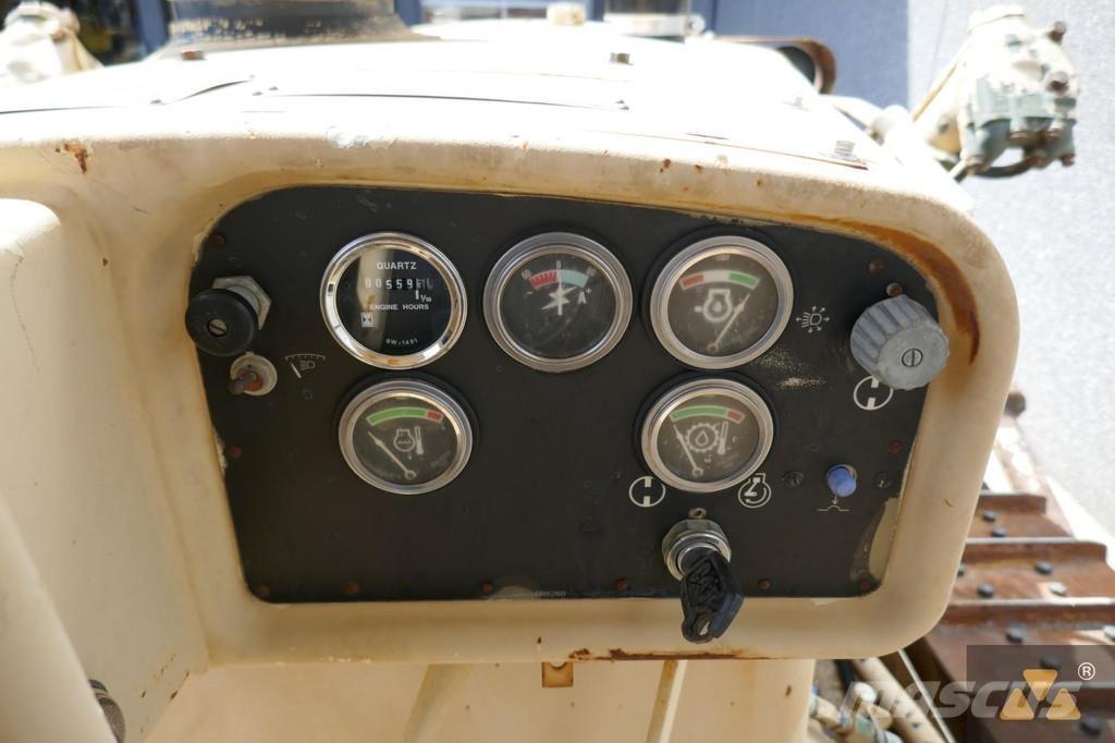 CAT D7G Ex-army Bulldozer