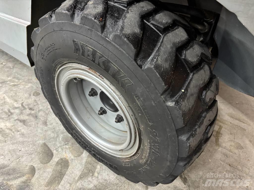 Manitou MH 25.4 T Geländestapler