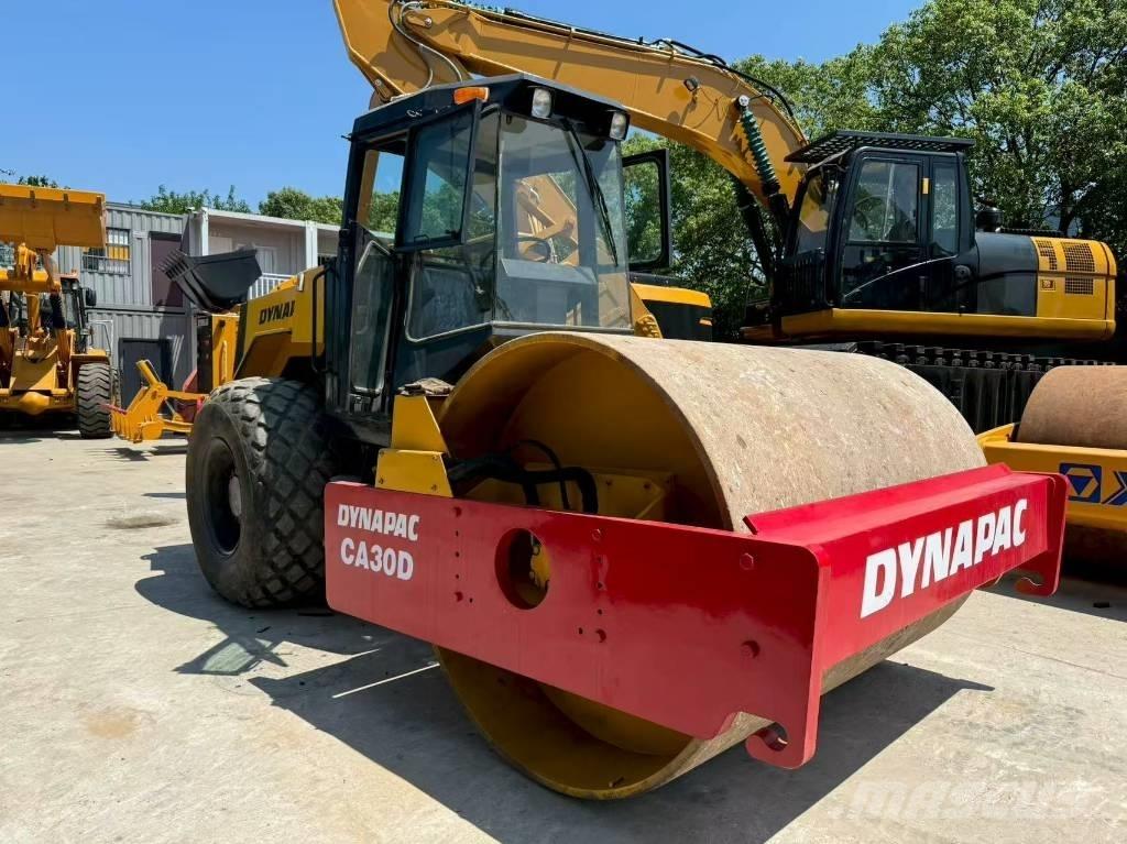 Dynapac CA 30 D Walzenzüge