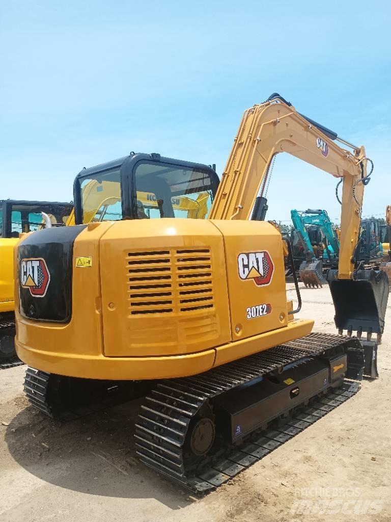 CAT 307E2 Midibagger  7t - 12t