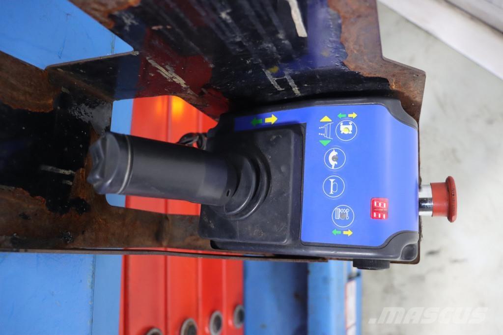 Mantall XE140W Scheren-Arbeitsbühnen