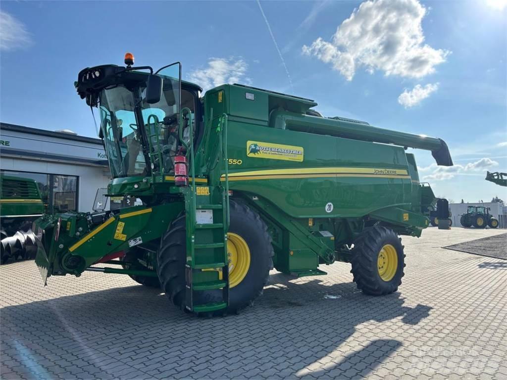 John Deere T550 Mähdrescher