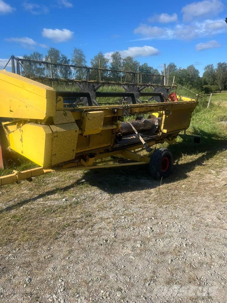 New Holland 8050 Mähdrescher