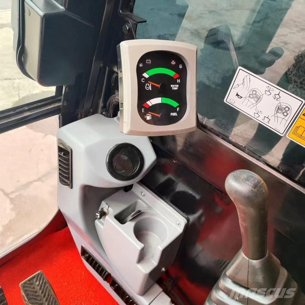 CAT 307E2 Teleskop-Radlader