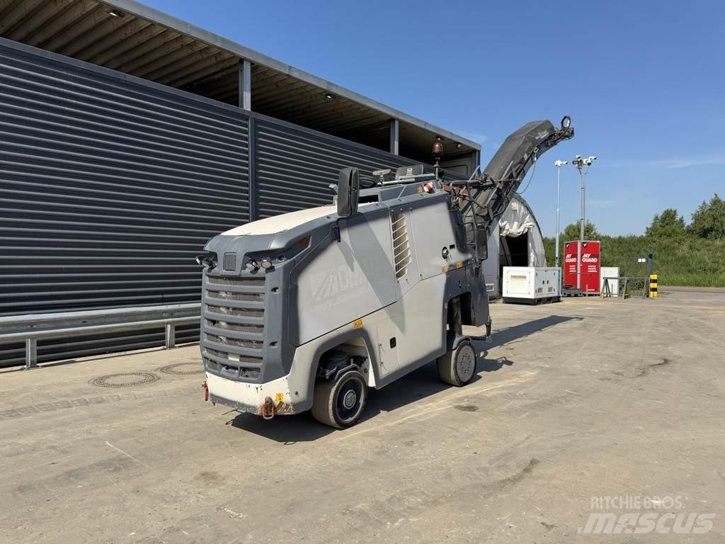 Wirtgen W 50 RI Asphaltfräsen