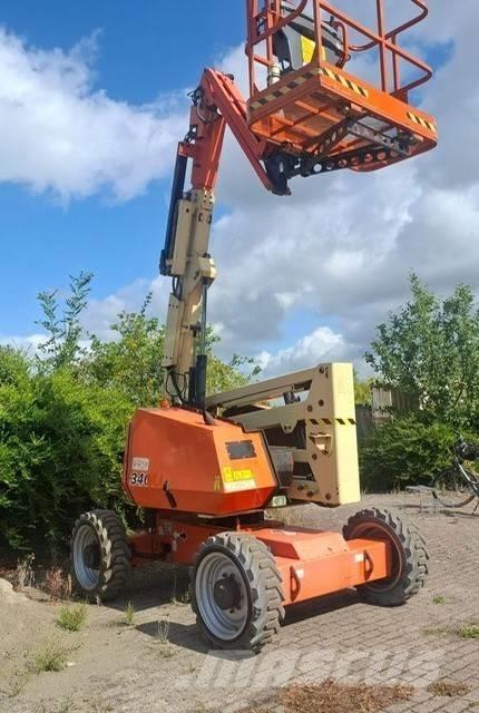 JLG 340 AJ Gelenkteleskoparbeitsbühnen