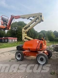 JLG 340 AJ Gelenkteleskoparbeitsbühnen