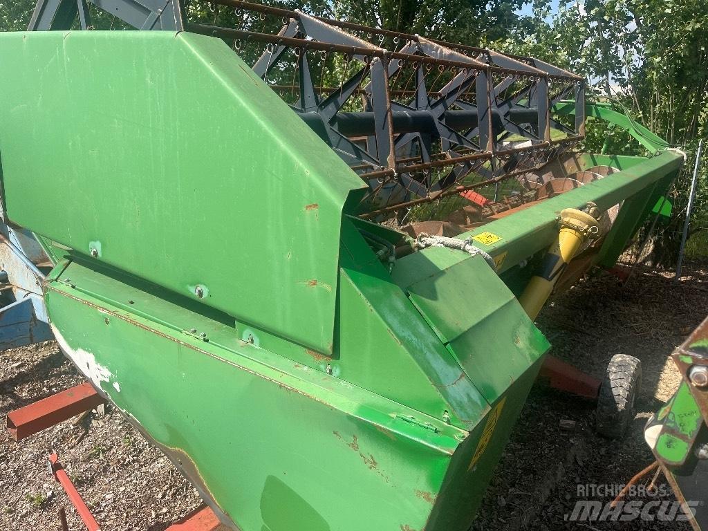 John Deere 2058 Mähdrescher