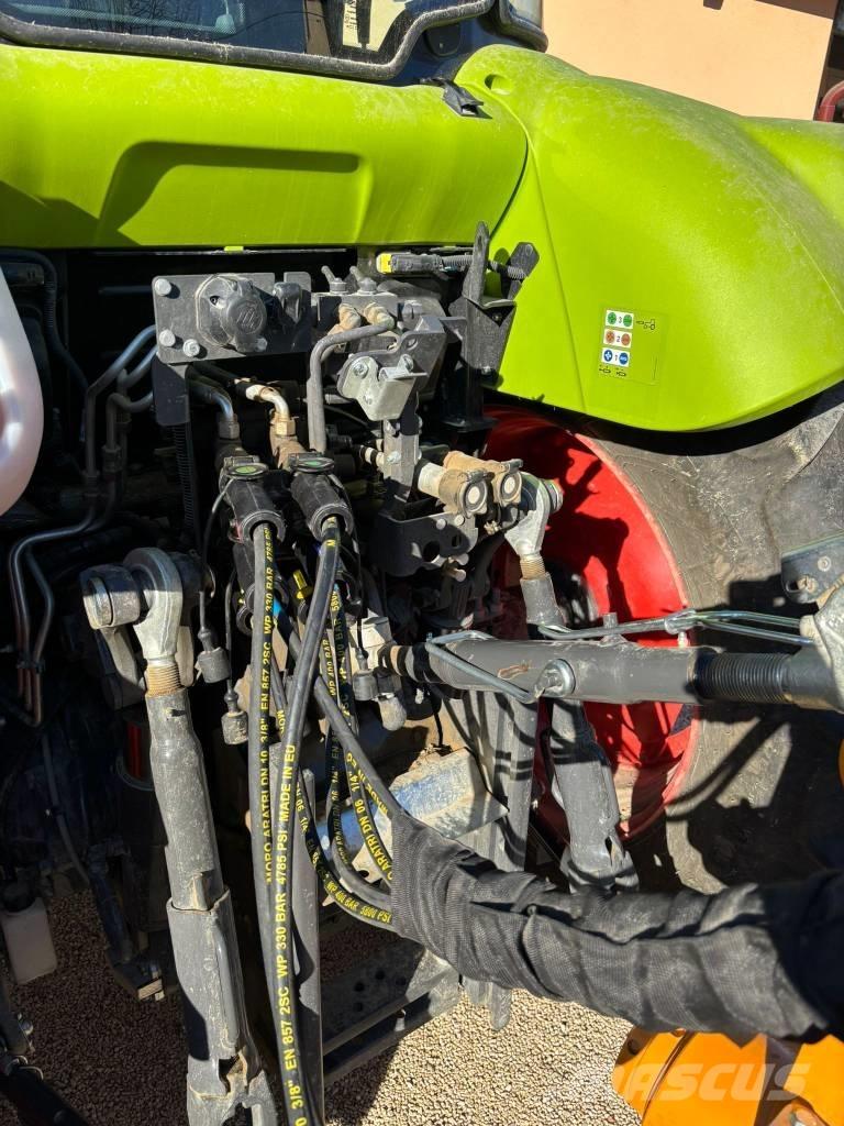 CLAAS Arion 450 Traktoren
