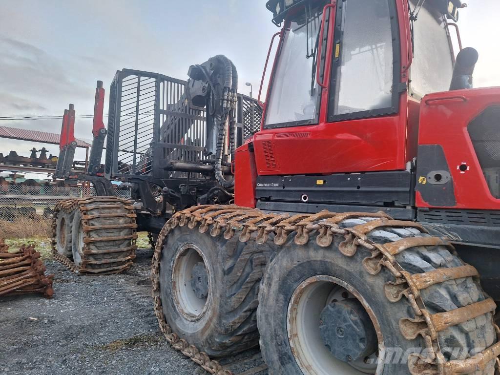 Komatsu 895 Forwarder