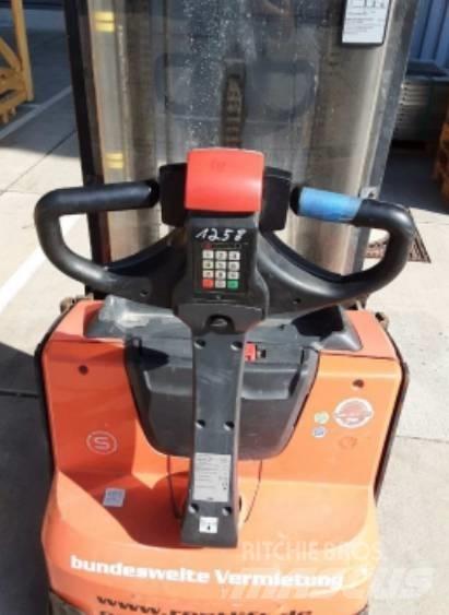 Toyota BT SWE 120L Handgeführter Palettenstapler