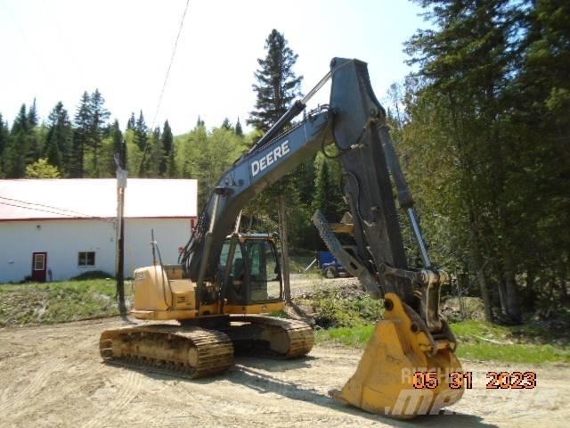 John Deere 225 DLC Raupenbagger