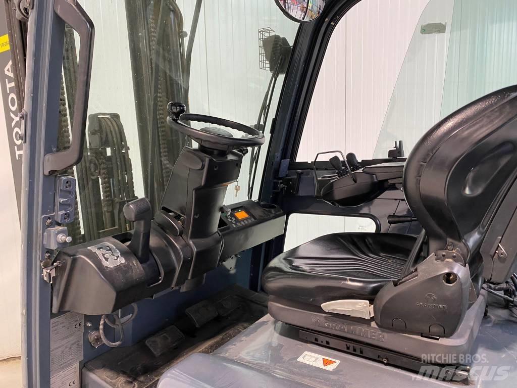 Toyota 8FBMT25 Elektrostapler