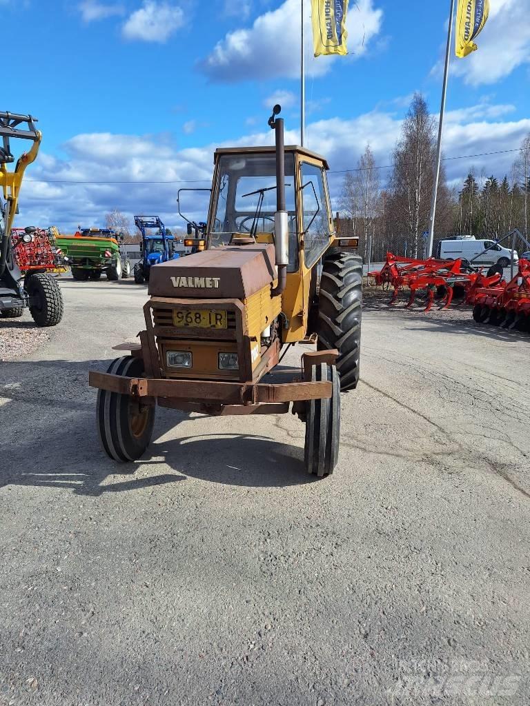 Valmet 702 Traktoren