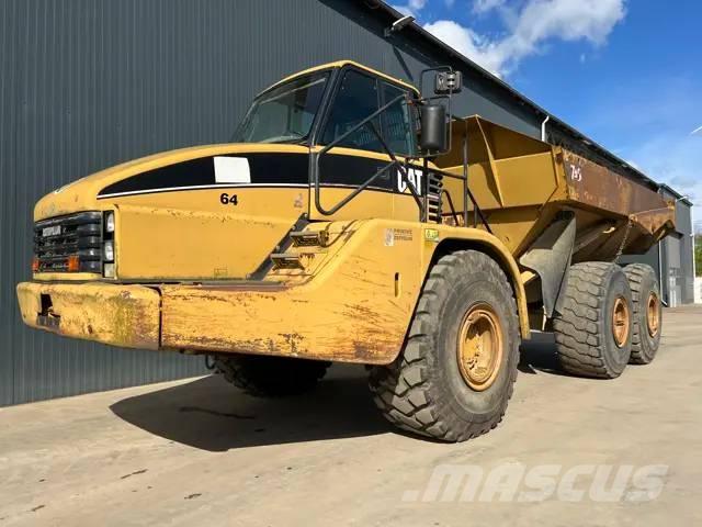 CAT 740 Dumper - Knickgelenk