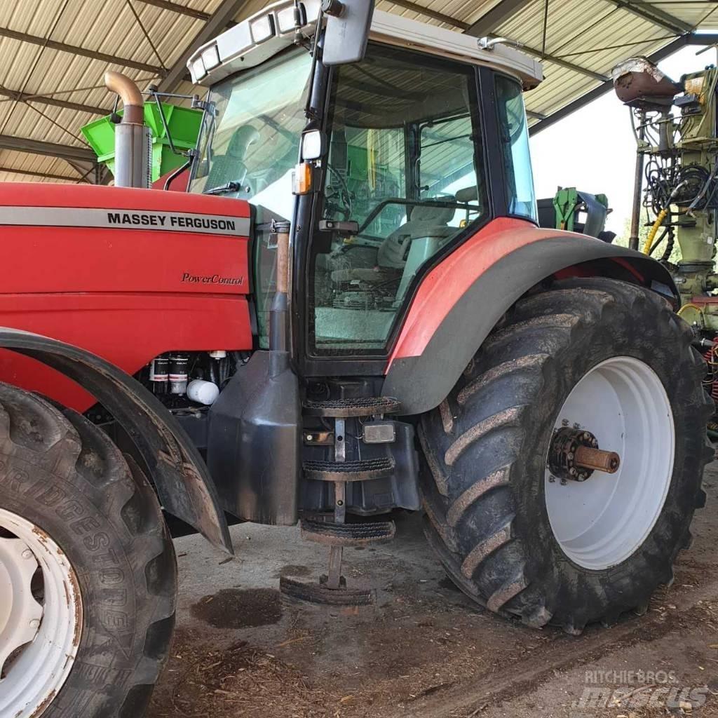 Massey Ferguson 8260 Traktoren