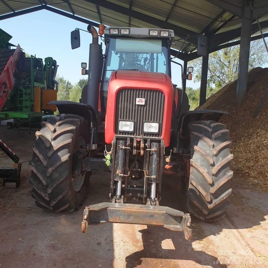 Massey Ferguson 8260 Traktoren