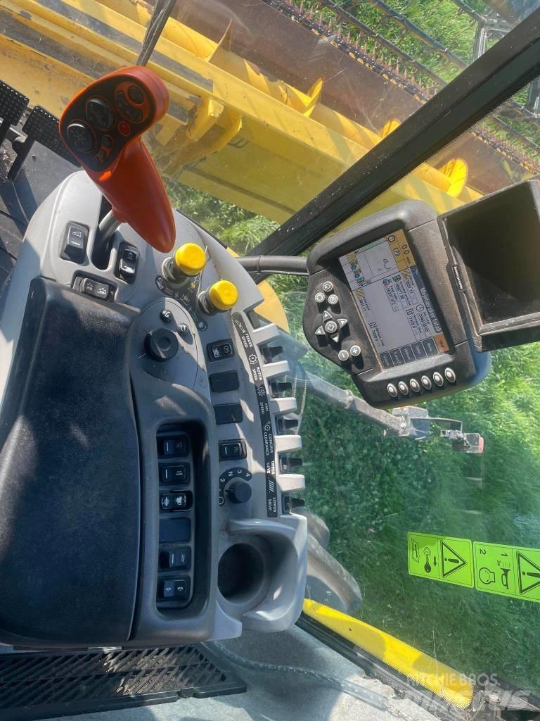 New Holland CX 8090 Mähdrescher
