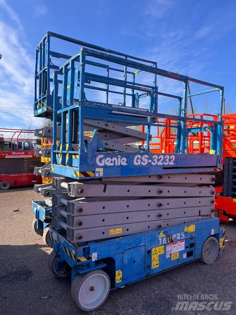 Genie GS 3232 Scheren-Arbeitsbühnen