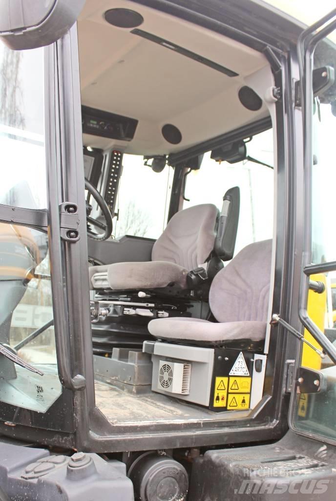 JCB Fastrac 4220 Traktoren