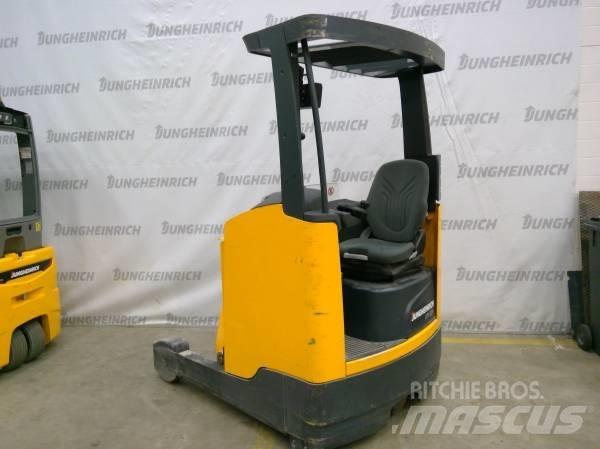 Jungheinrich ETV 214 Schubmaststapler