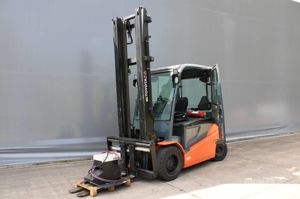 Toyota 8FBMT40 Elektrostapler