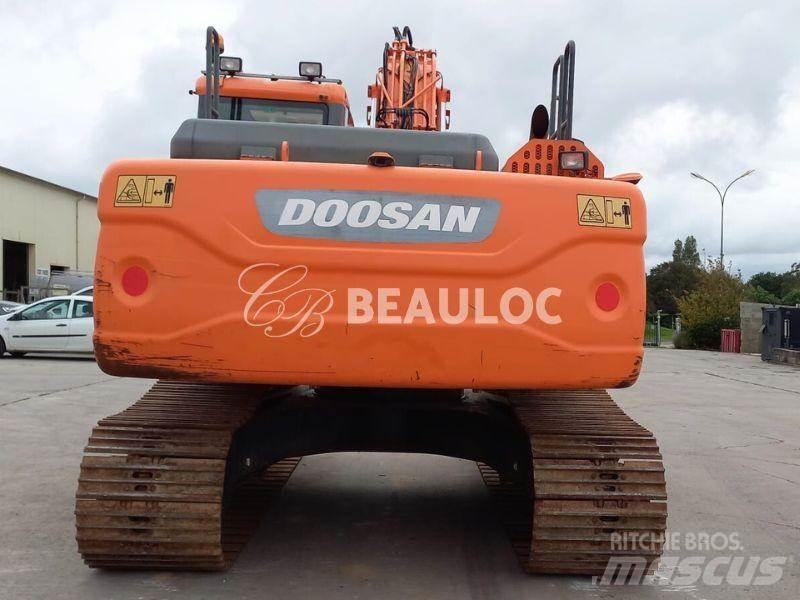 Doosan DX 225 LC Raupenbagger