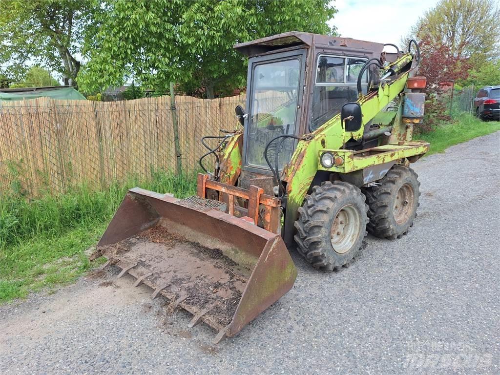  UNC 060 4X4 Sonstige Baumaschinen