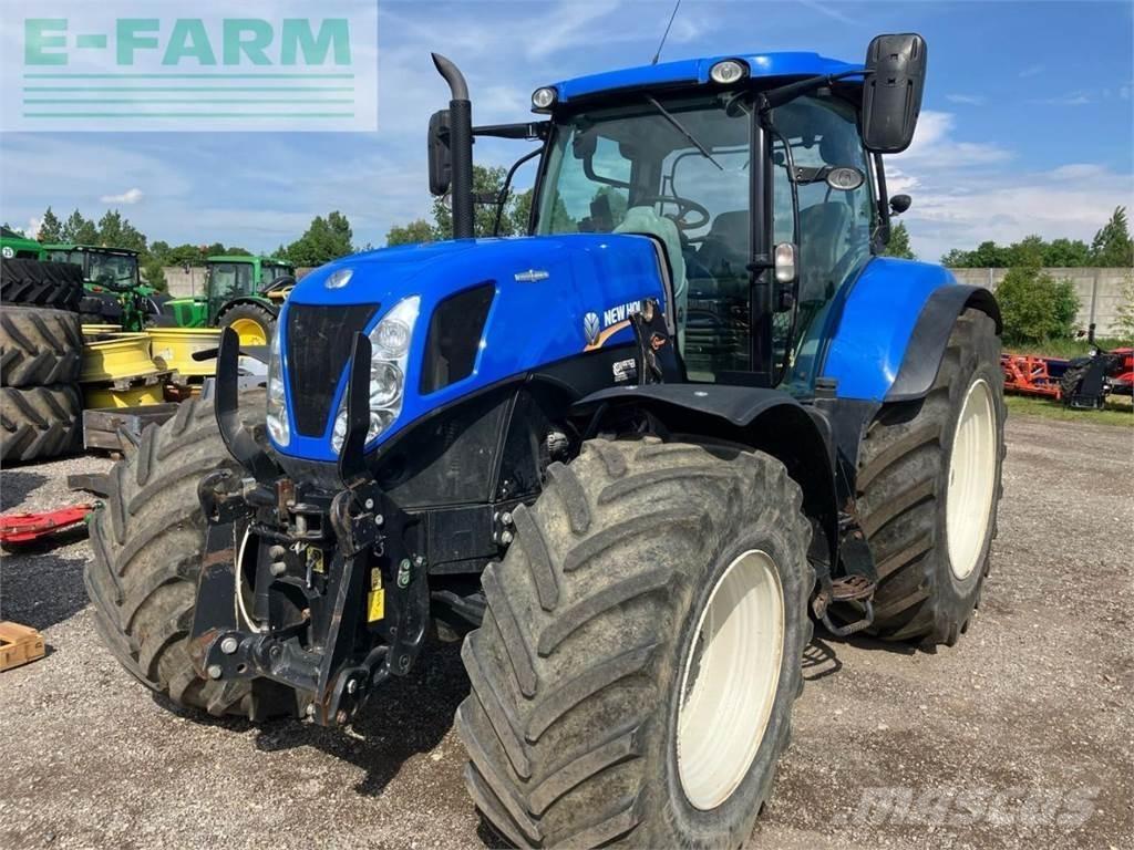 New Holland T7.220 Traktoren