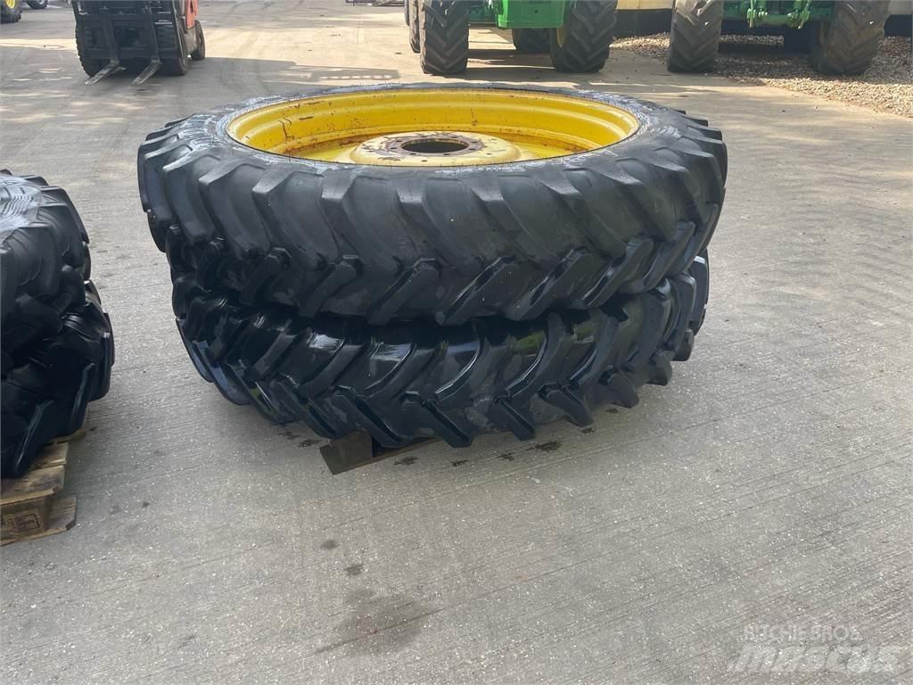 340/85R48 Reifen