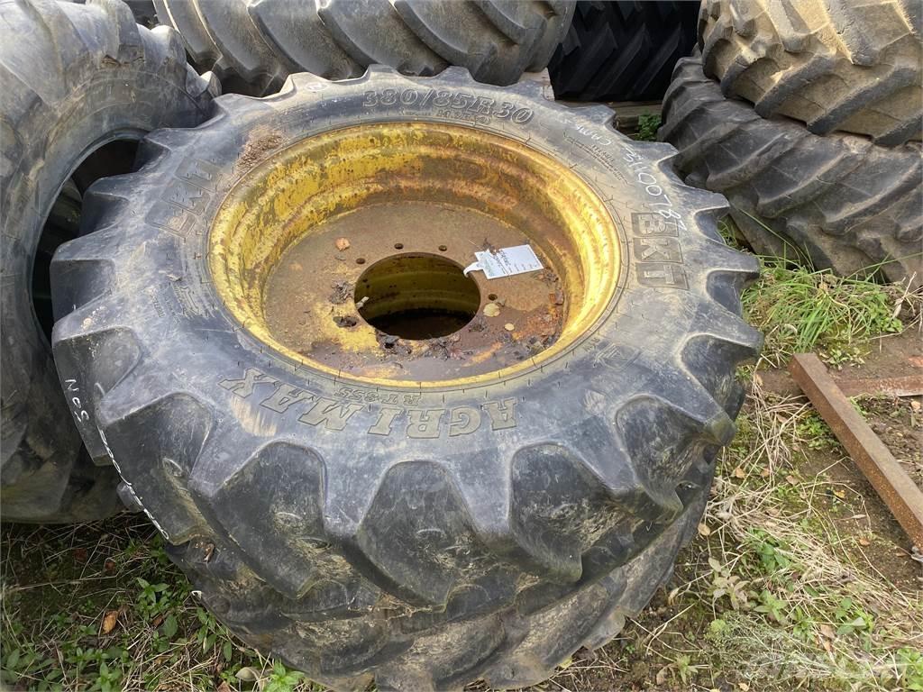  380/85R30 Reifen
