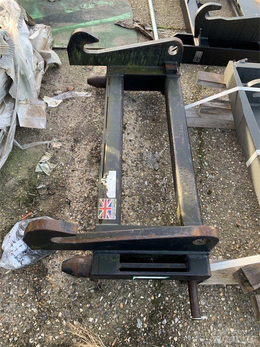  ADAPTOR PLATE Sonstige Landmaschinen