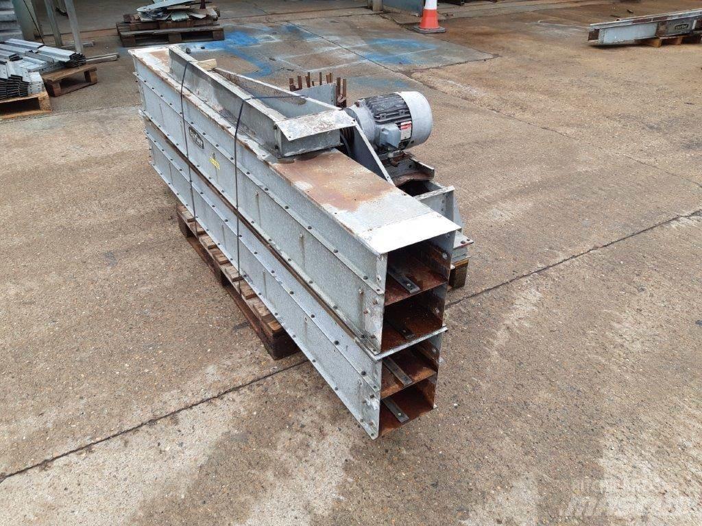  Carier C8/40 F&R Sonstige Landmaschinen