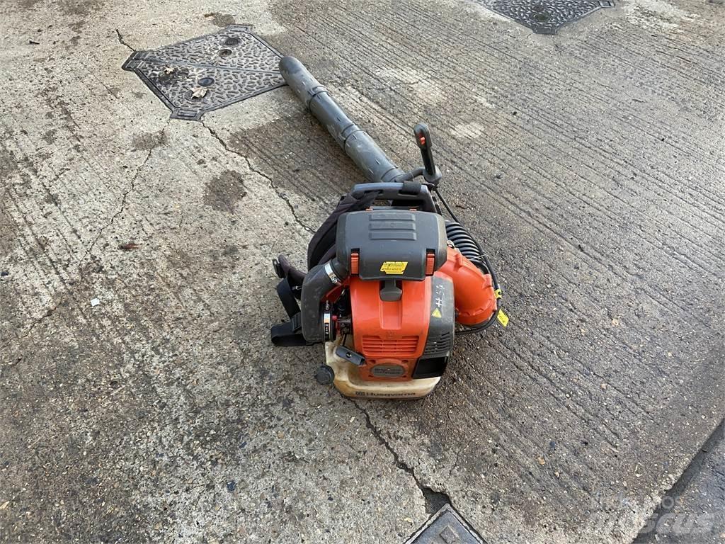 Husqvarna 570BTS Sonstige Landmaschinen