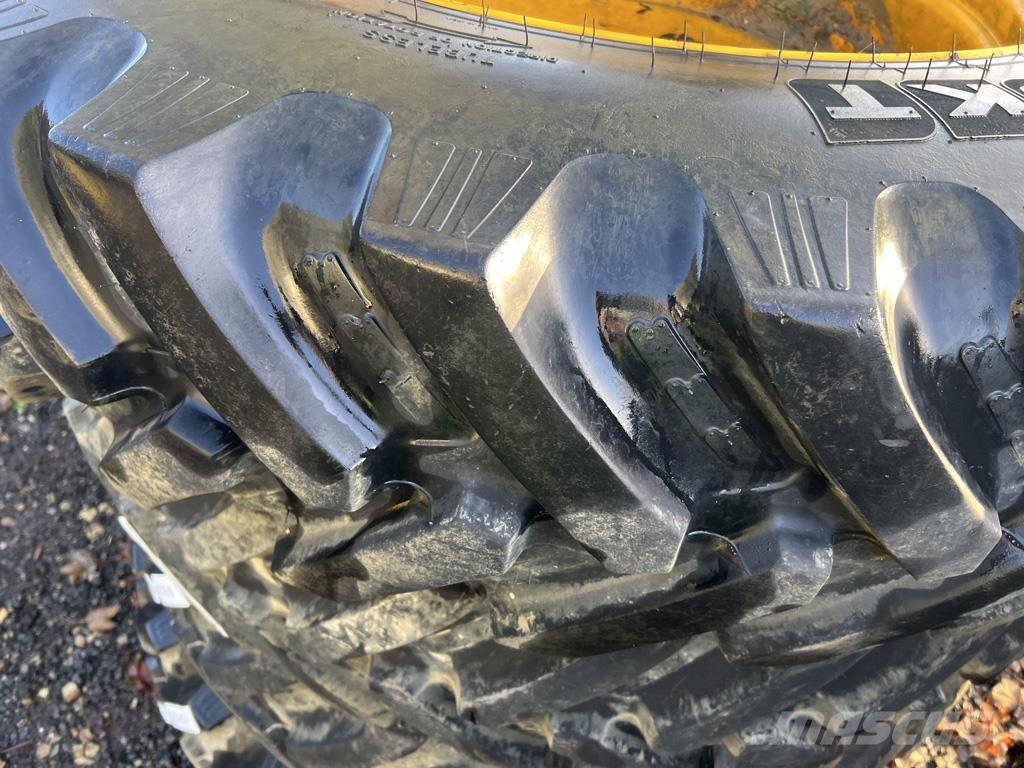 JCB BKT 380/85R38 Sonstige Landmaschinen