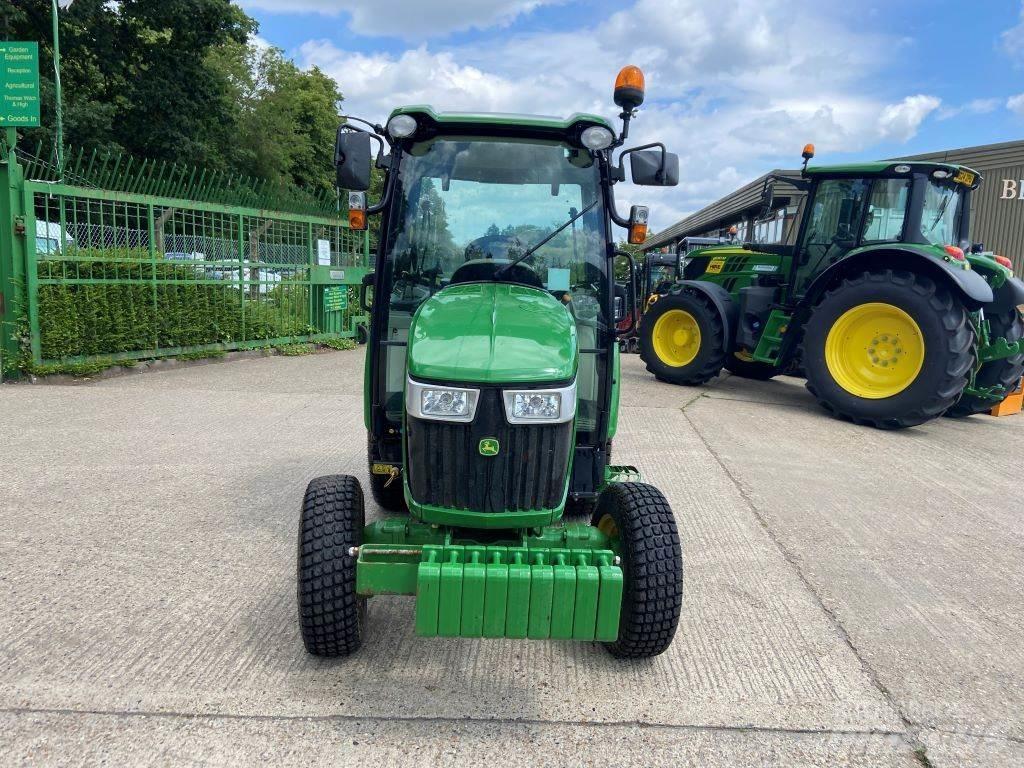 John Deere 3046R Kleintraktoren