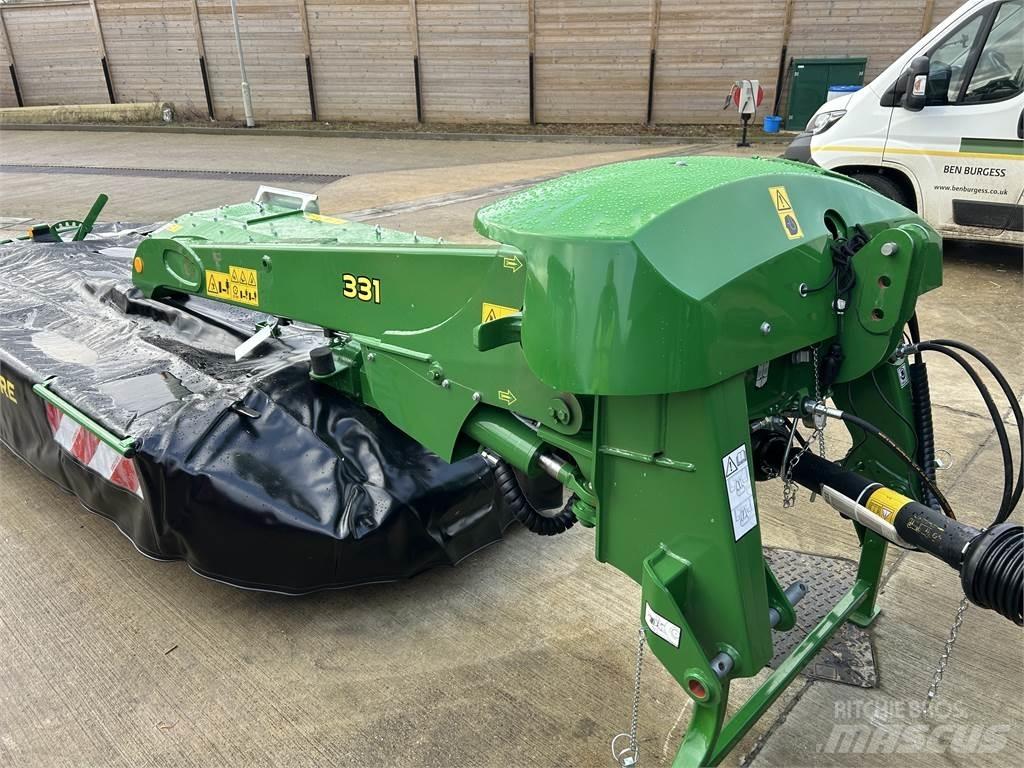 John Deere 331 Mähwerke