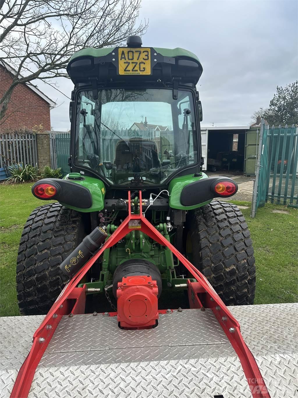 John Deere 4066R Kleintraktoren