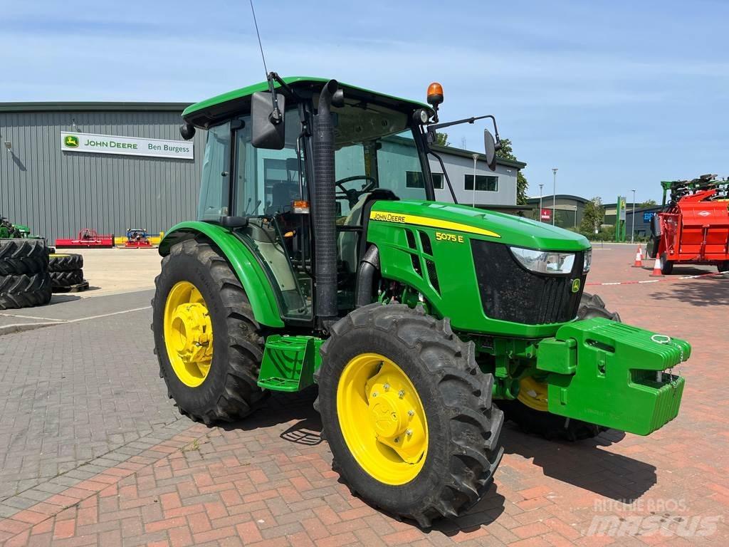 John Deere 5075E Traktoren
