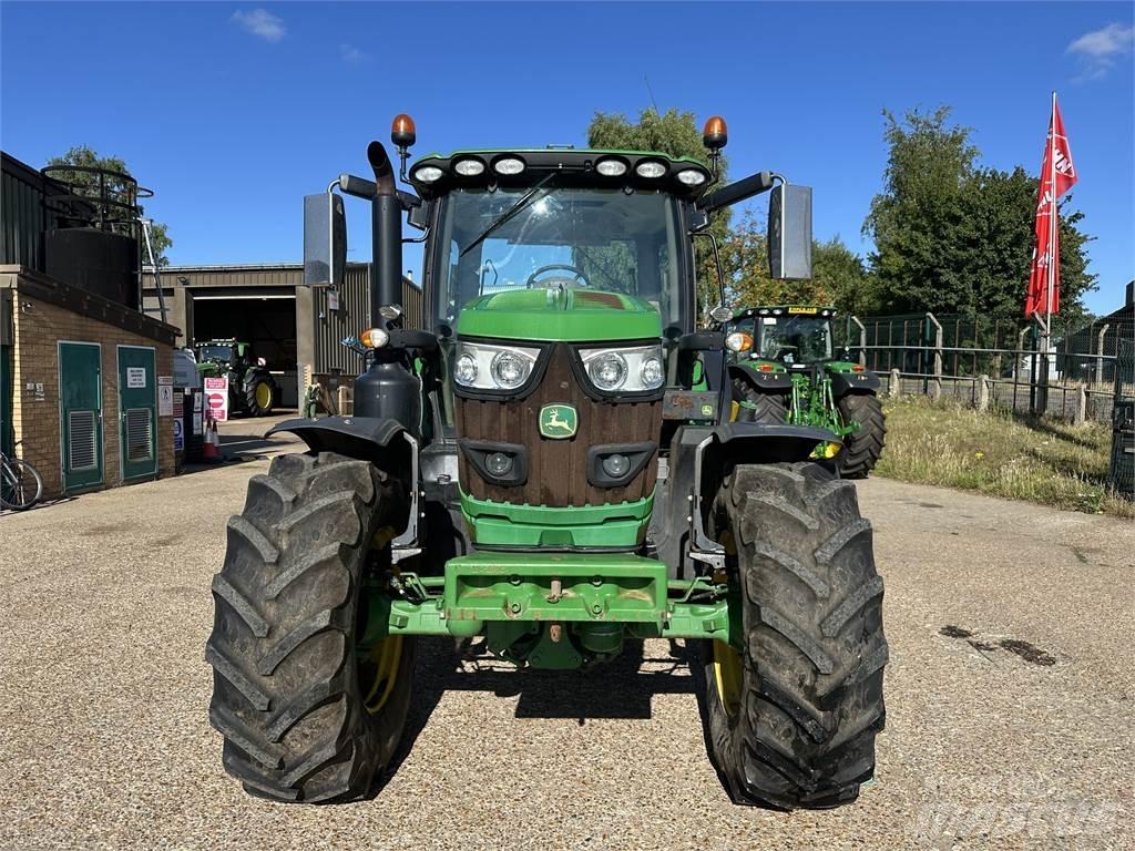 John Deere 6145R Traktoren