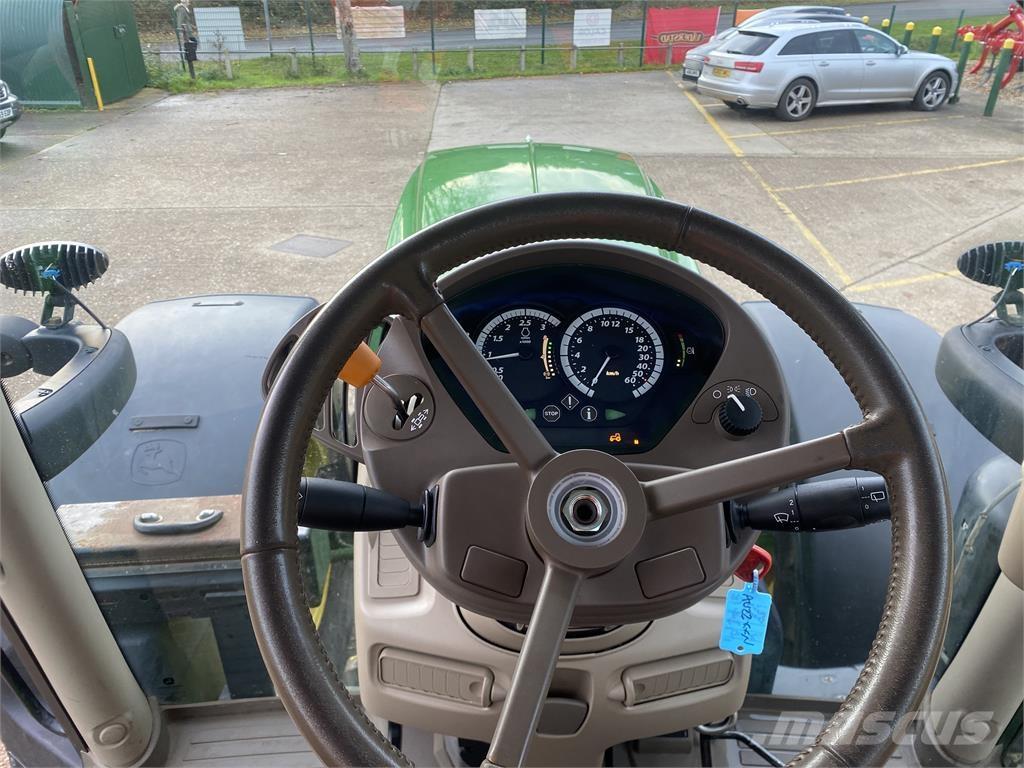 John Deere 6155R Traktoren