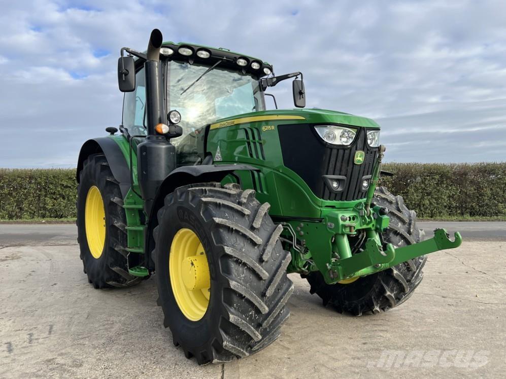 John Deere 6215R Traktoren