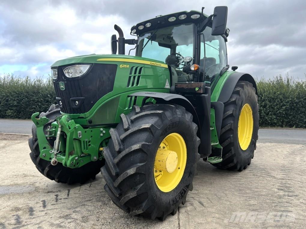 John Deere 6215R Traktoren