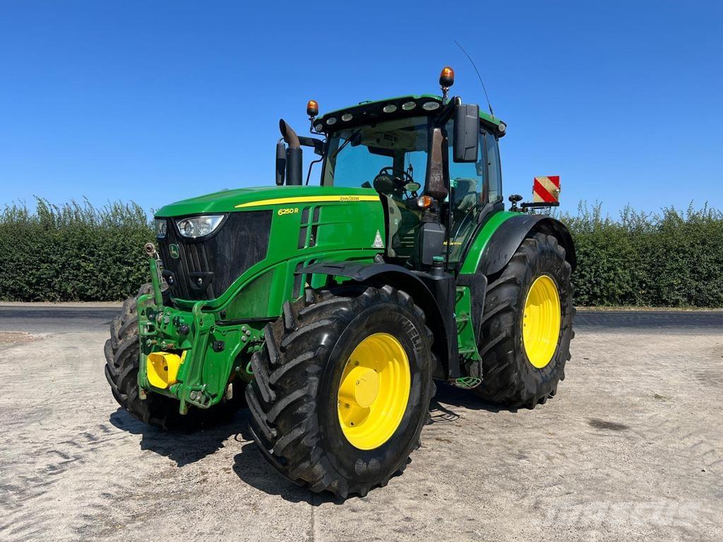 John Deere 6250R Traktoren